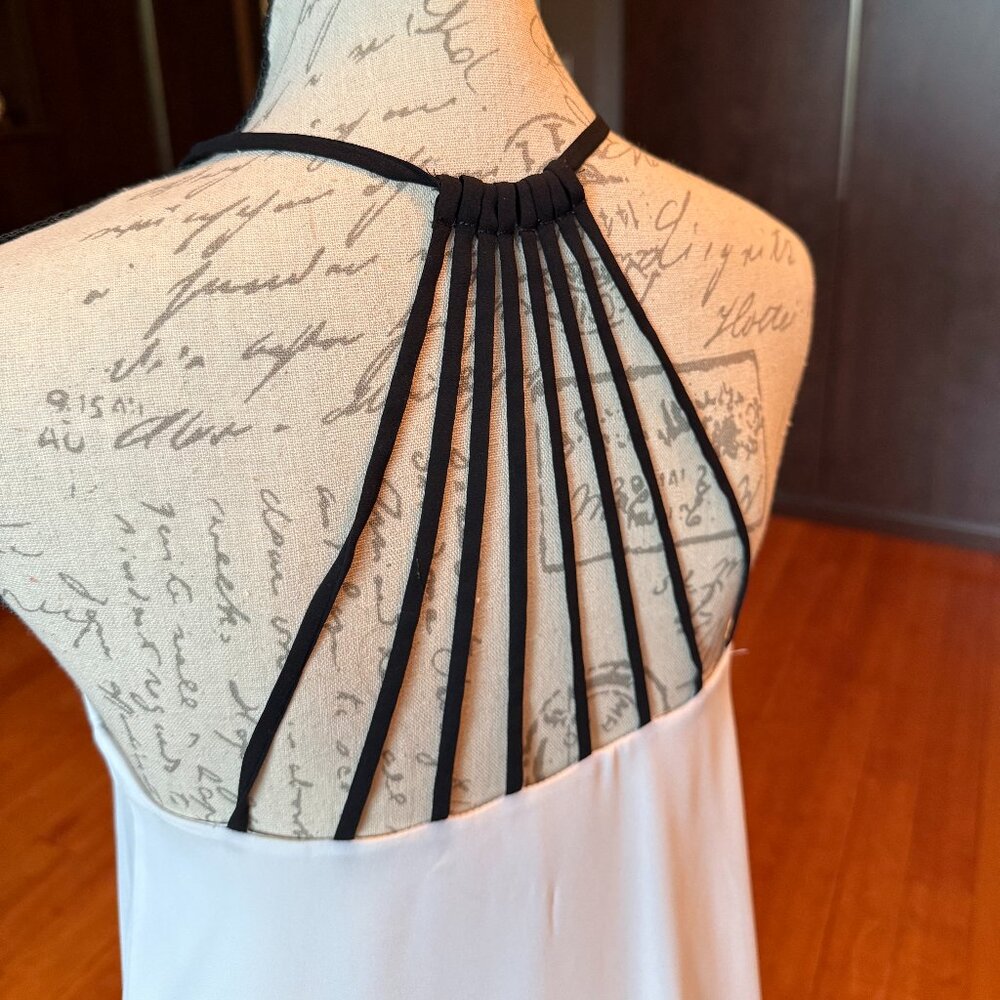 Flowy Tank